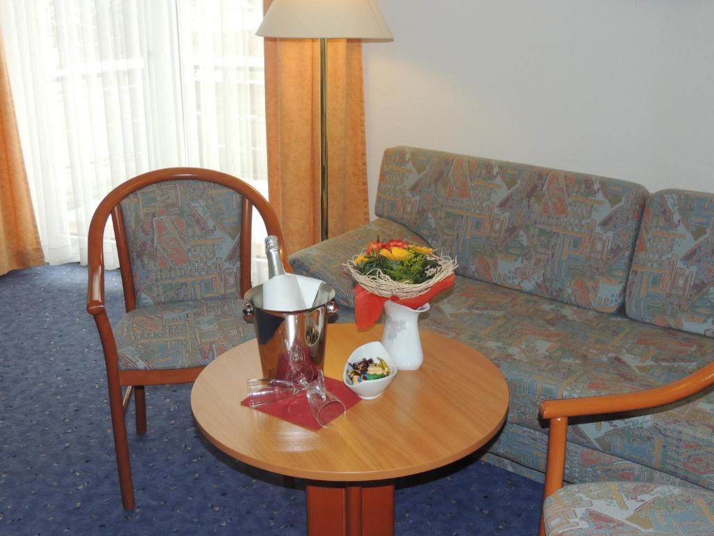Hotel-Restaurant Zum Roeddenberg Osterode am Harz Chambre photo
